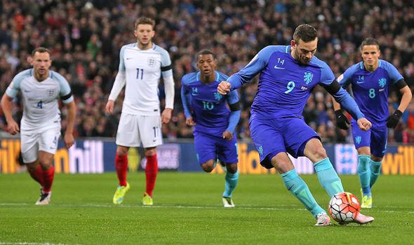 轻且充满朝 轻且充满朝