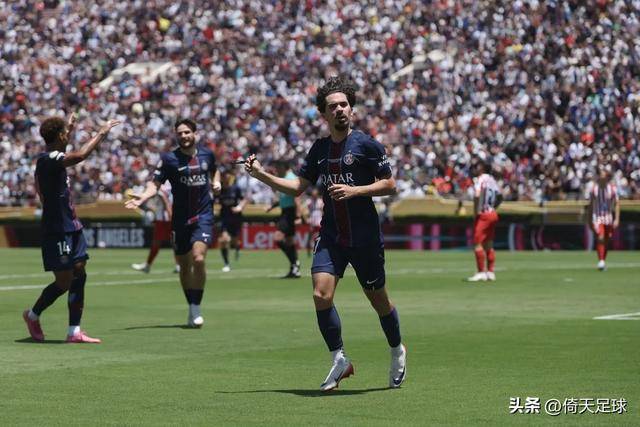 都备受瞩目 都备受瞩目