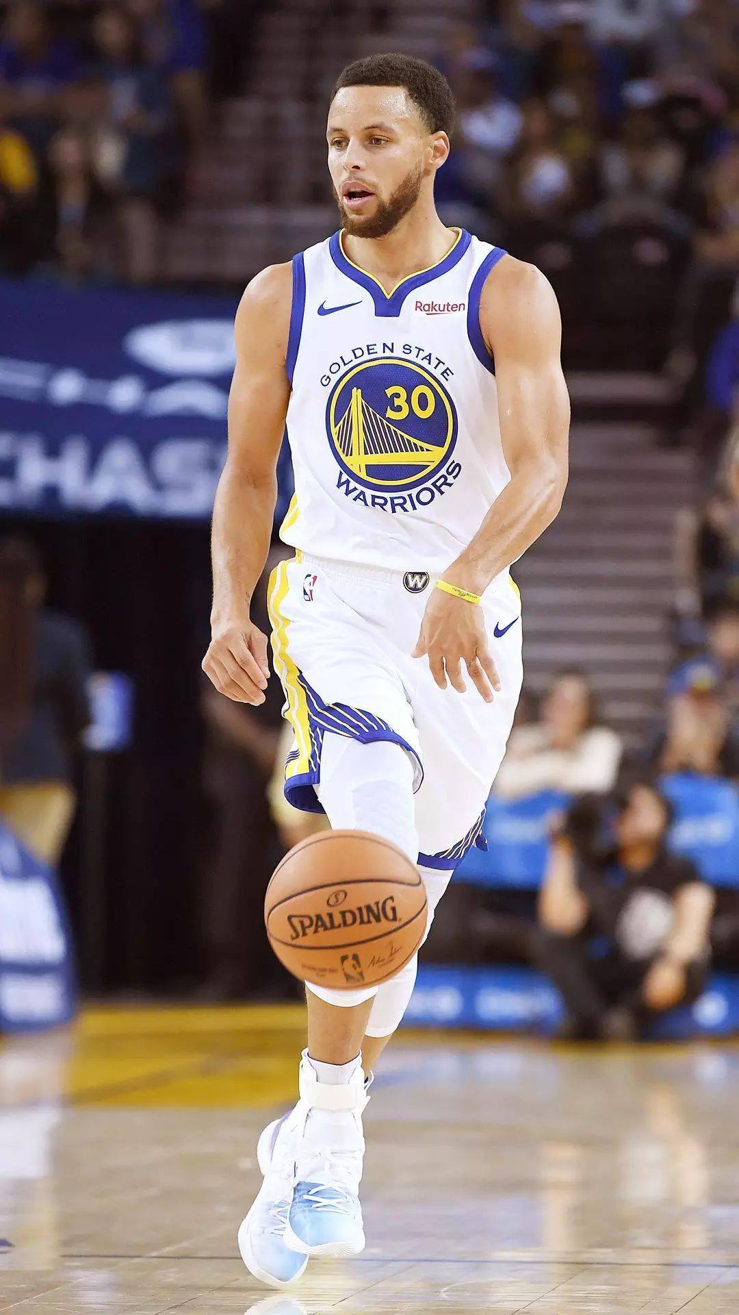 不少令人振 不少令人振