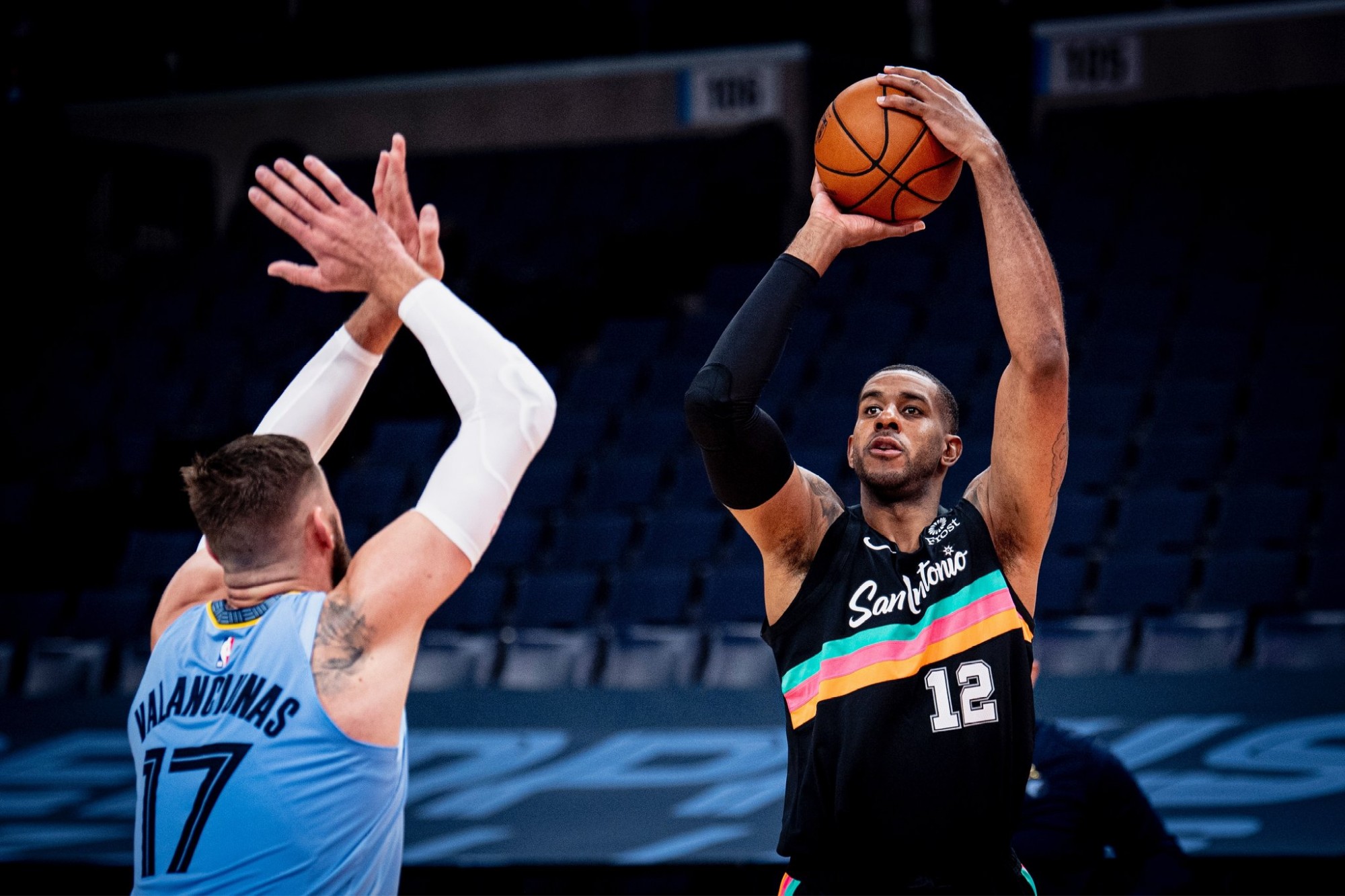 决定元旦大 决定元旦大