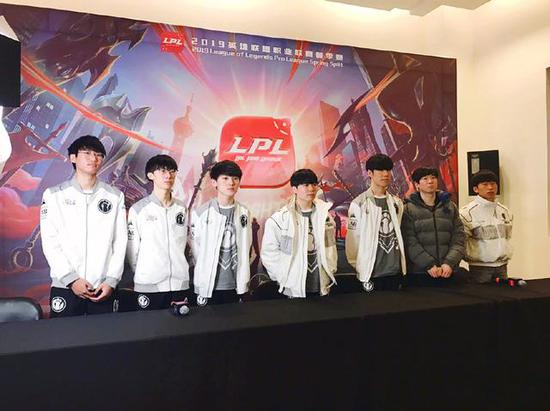 后半场失误 后半场失误